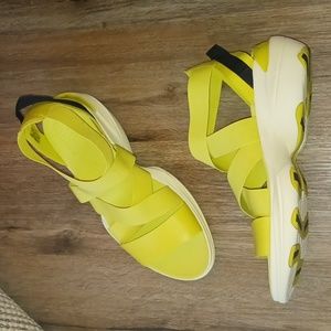 Sorel Explorer Blitz multistrap sandal